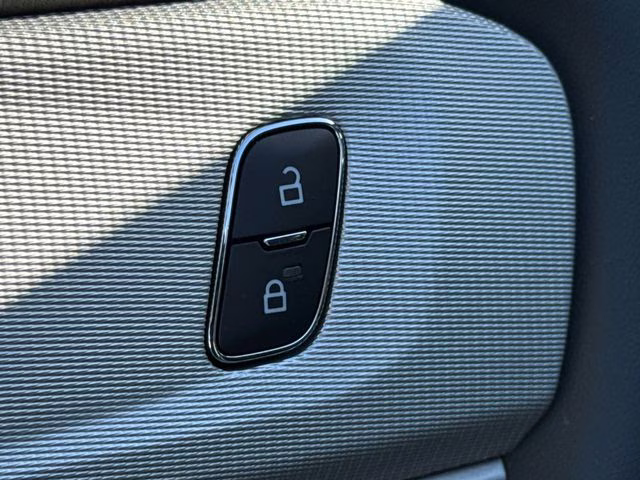 2026 White Ford Explorer Active RWD SUV