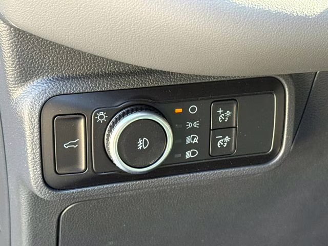 2026 White Ford Explorer Active RWD SUV