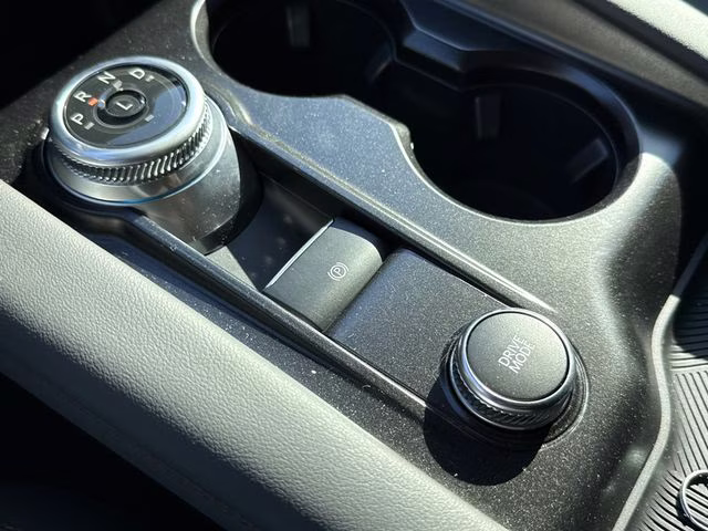 2026 White Ford Explorer Active RWD SUV