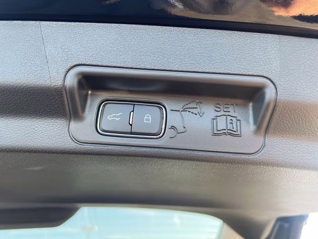 2026 Agate Black Metallic Ford Explorer Platinum 4X4 SUV