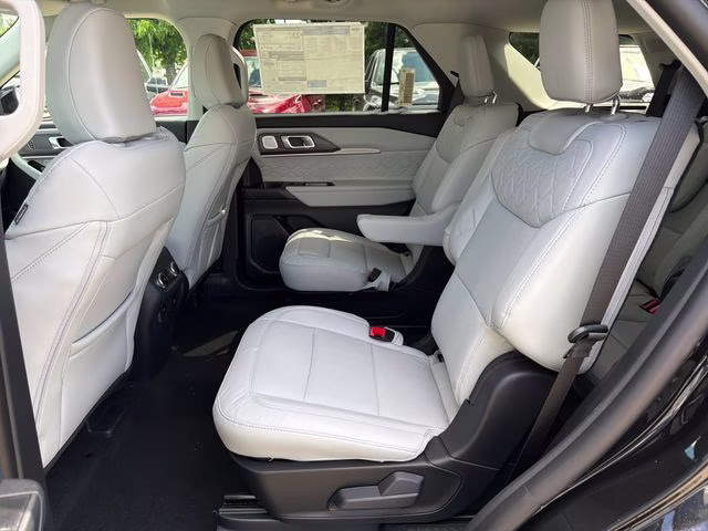 2026 Agate Black Metallic Ford Explorer Platinum 4X4 SUV