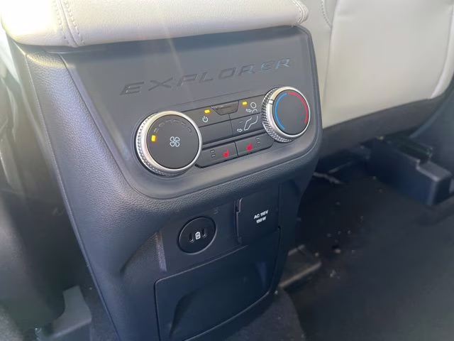 2026 Agate Black Metallic Ford Explorer Platinum 4X4 SUV