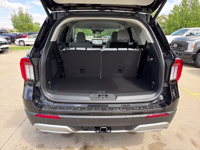 2026 Agate Black Metallic Ford Explorer Platinum 4X4 SUV