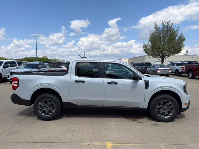 2026 Space White Metallic Ford Maverick XLT AWD Truck