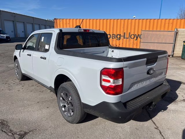 2026 Space White Metallic Ford Maverick XLT AWD Truck