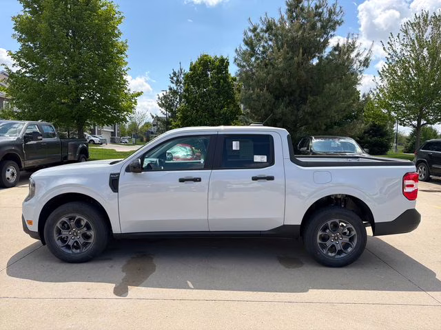 2026 Space White Metallic Ford Maverick XLT AWD Truck