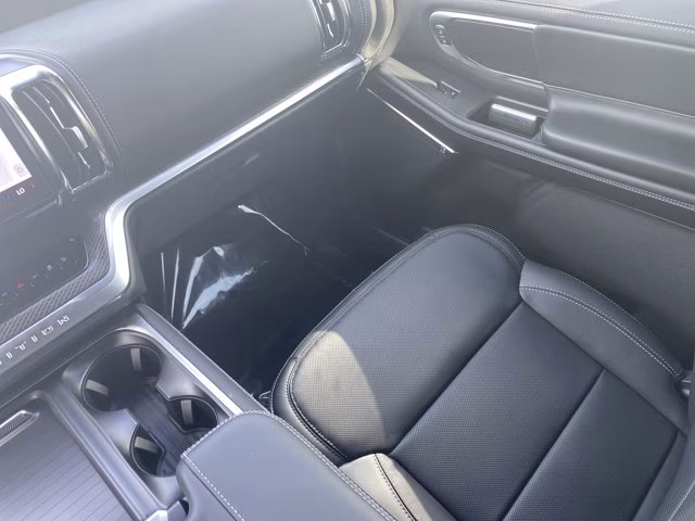 2026 Space Silver Metallic Ford Expedition Platinum 4X4 SUV