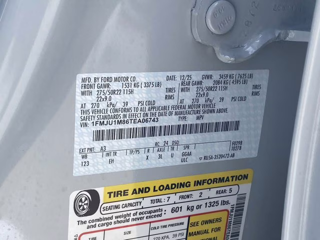 2026 Space Silver Metallic Ford Expedition Platinum 4X4 SUV