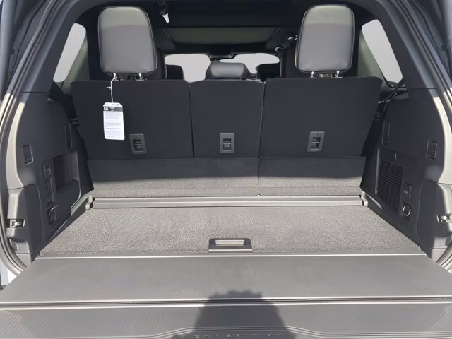 2026 Space Silver Metallic Ford Expedition Platinum 4X4 SUV