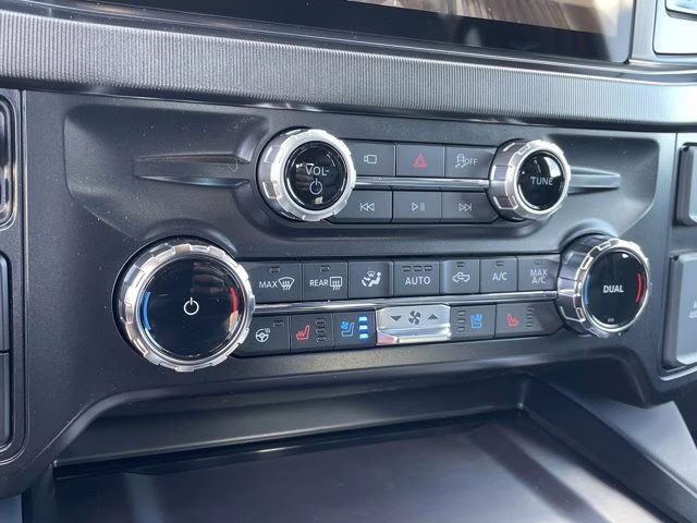 2026 Ruby Red Metallic Tinted Clearcoat Ford Super Duty F-350 SRW Platinum 4X4 Truck