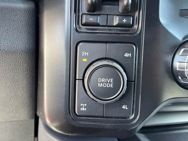 2026 Ruby Red Metallic Tinted Clearcoat Ford Super Duty F-350 SRW Platinum 4X4 Truck