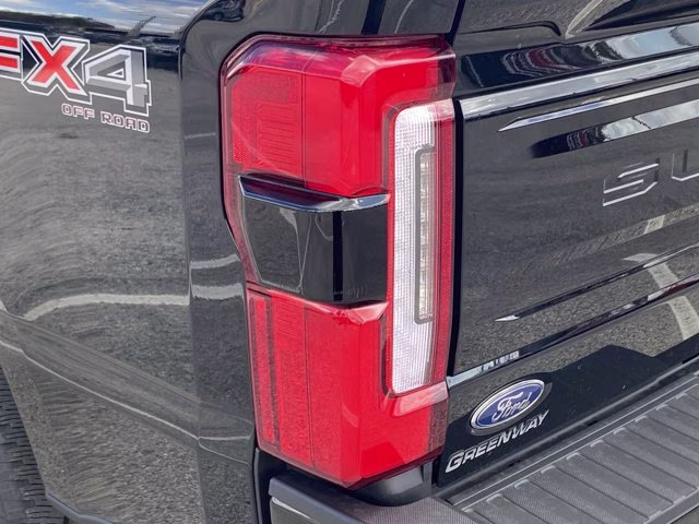 2026 Agate Black Metallic Ford Super Duty F-350 SRW Platinum 4X4 Truck