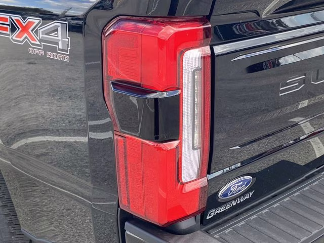 2026 Agate Black Metallic Ford Super Duty F-350 SRW Platinum 4X4 Truck