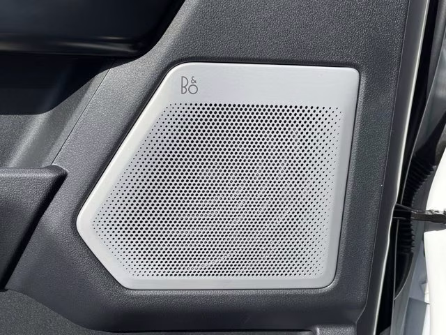 2026 Star White Metallic Tri-Coat Ford Super Duty F-350 SRW Platinum 4X4 Truck