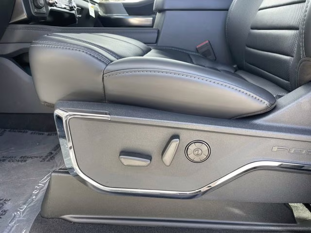 2026 Star White Metallic Tri-Coat Ford Super Duty F-350 SRW Platinum 4X4 Truck