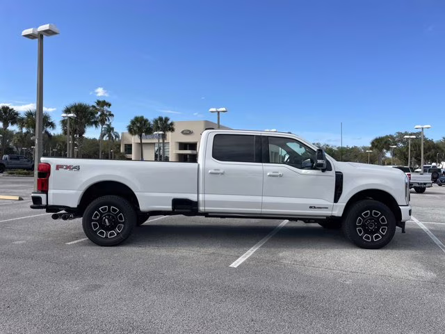 2026 Star White Metallic Tri-Coat Ford Super Duty F-350 SRW Platinum 4X4 Truck