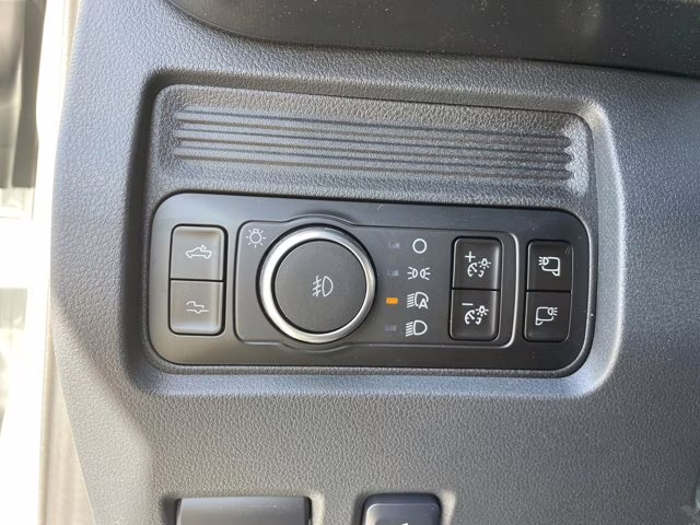 2026 Star White Metallic Tri-Coat Ford Super Duty F-350 SRW Platinum 4X4 Truck