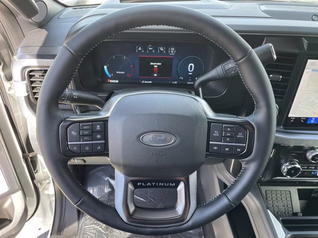 2026 Star White Metallic Tri-Coat Ford Super Duty F-350 SRW Platinum 4X4 Truck