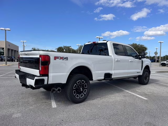 2026 Star White Metallic Tri-Coat Ford Super Duty F-350 SRW Platinum 4X4 Truck