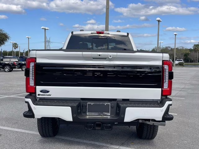 2026 Star White Metallic Tri-Coat Ford Super Duty F-350 SRW Platinum 4X4 Truck