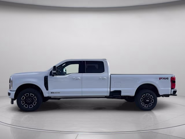 2026 Star White Metallic Tri-Coat Ford Super Duty F-350 SRW Platinum 4X4 Truck