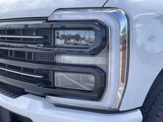2026 Star White Metallic Tri-Coat Ford Super Duty F-350 SRW Platinum 4X4 Truck
