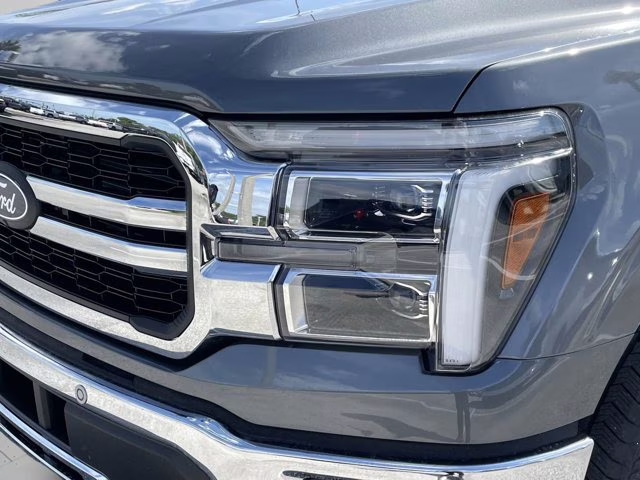 2026 Carbonized Gray Metallic Ford F-150 LARIAT 4X4 Truck