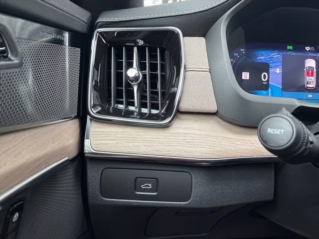 2026 Onyx Black Volvo XC90 B6 Plus 7-Seater AWD SUV