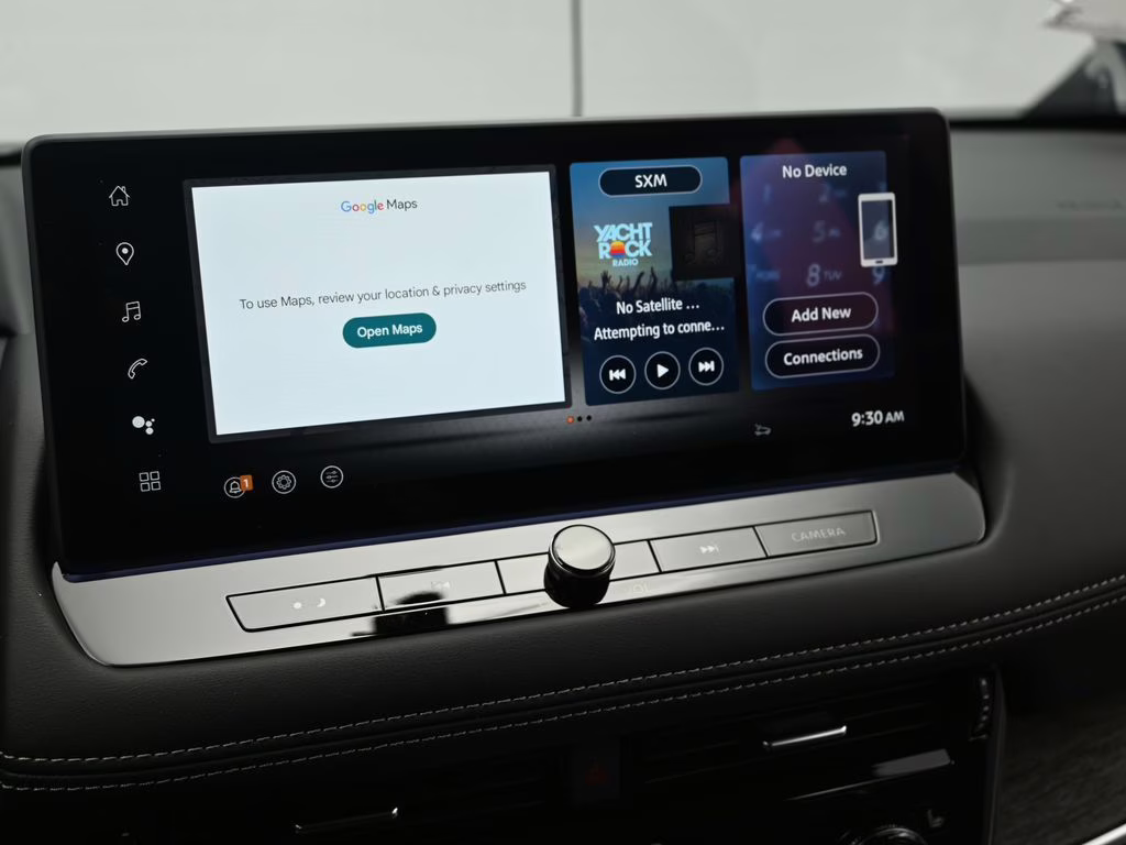 2026 Everest White Pearl Tricoat Nissan Rogue Platinum AWD SUV