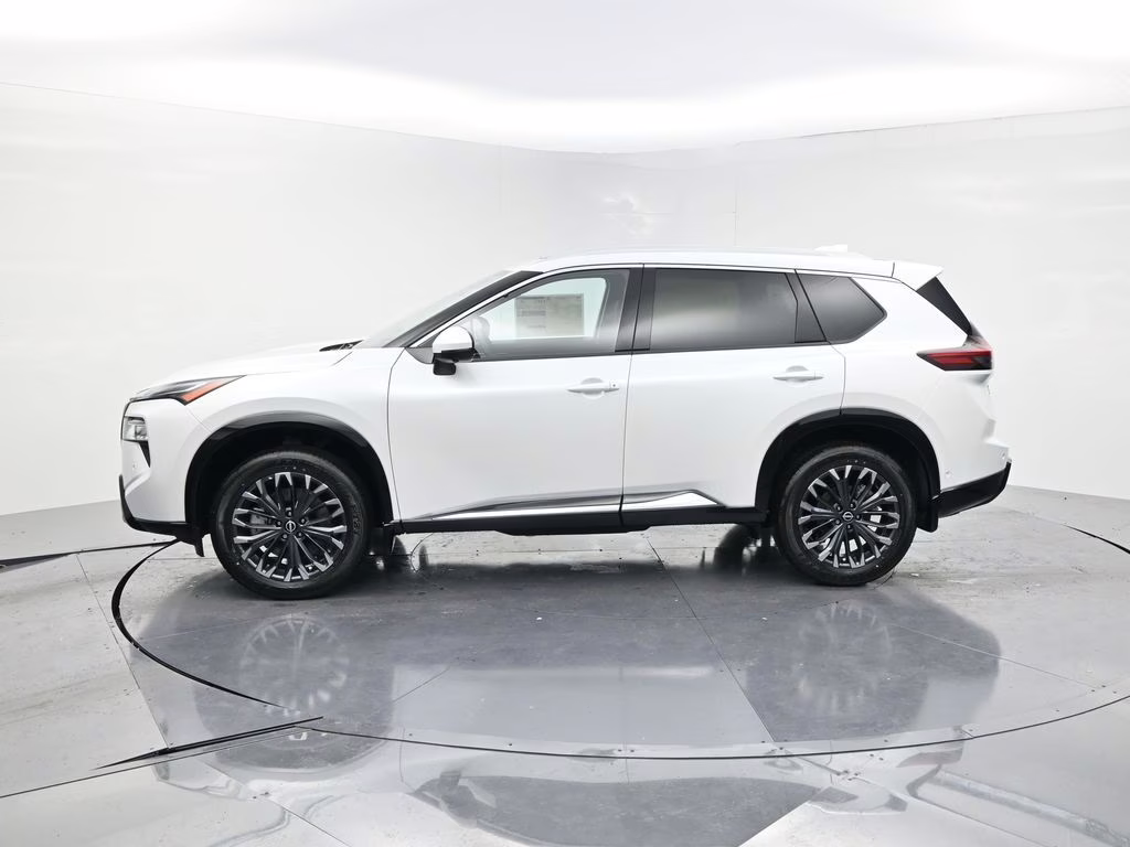 2026 Everest White Pearl Tricoat Nissan Rogue Platinum AWD SUV