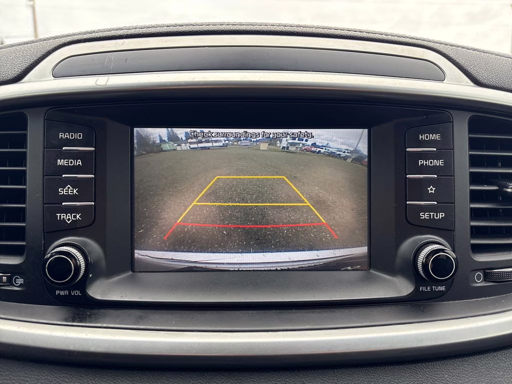 2019 Sparkling Silver Kia Sorento LX AWD SUV