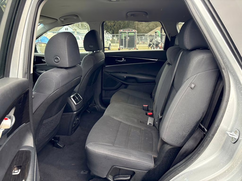 2019 Sparkling Silver Kia Sorento LX AWD SUV