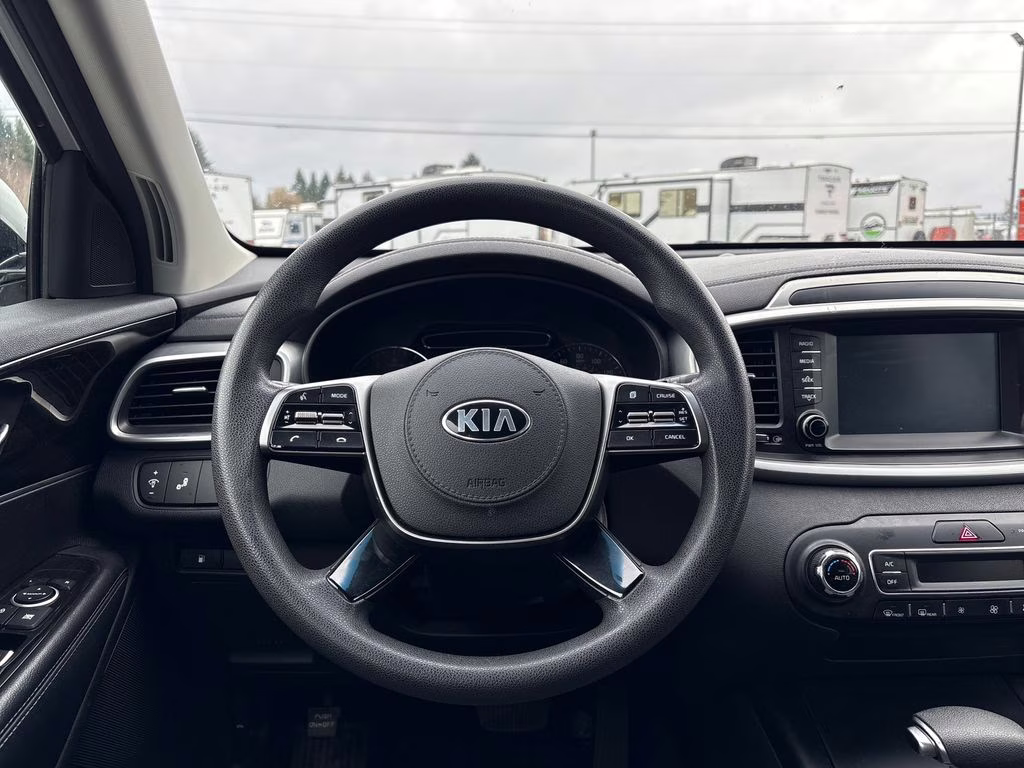 2019 Sparkling Silver Kia Sorento LX AWD SUV