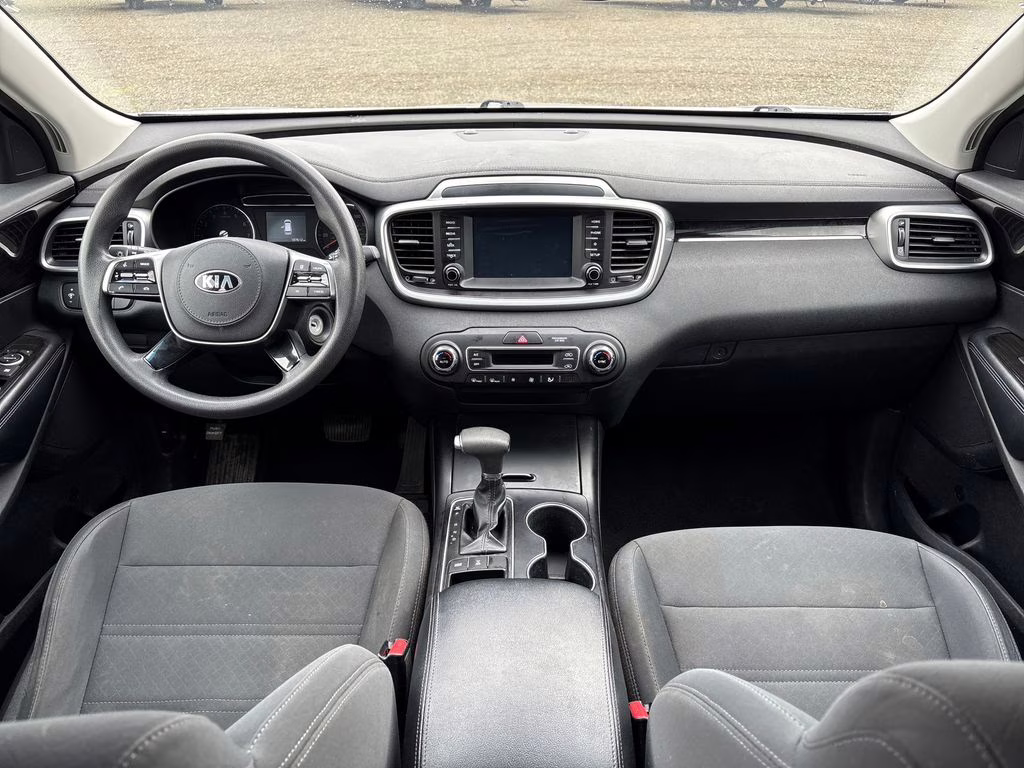 2019 Sparkling Silver Kia Sorento LX AWD SUV