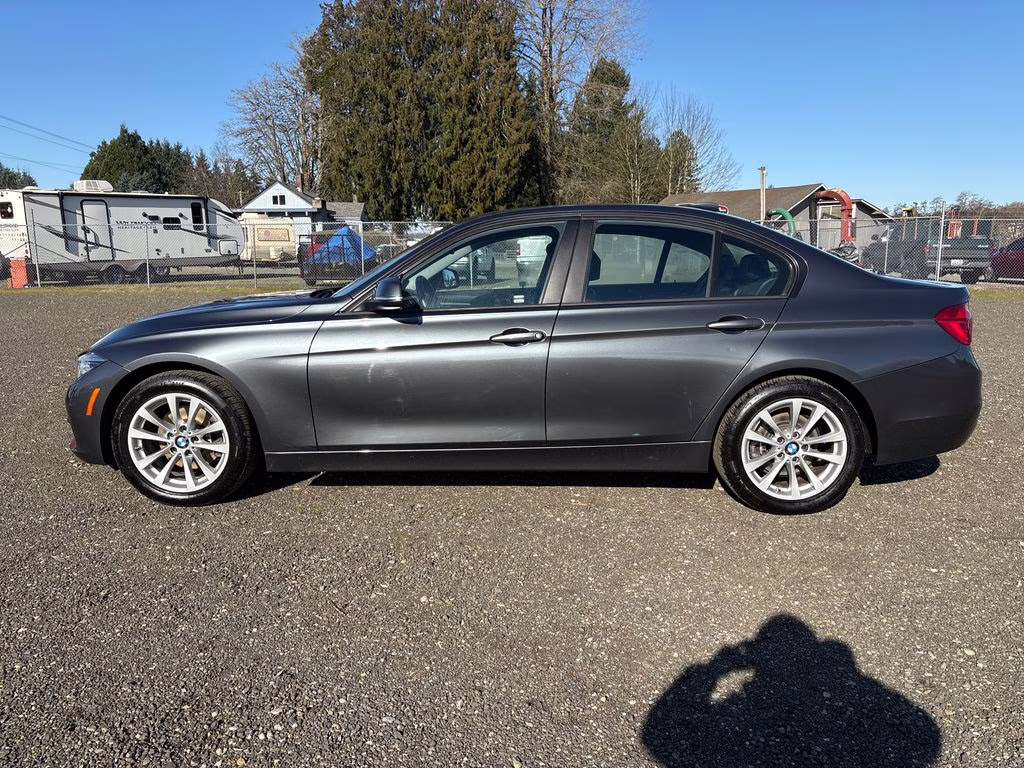 2018 Mineral Gray Metallic BMW 3 Series 320i RWD Sedan