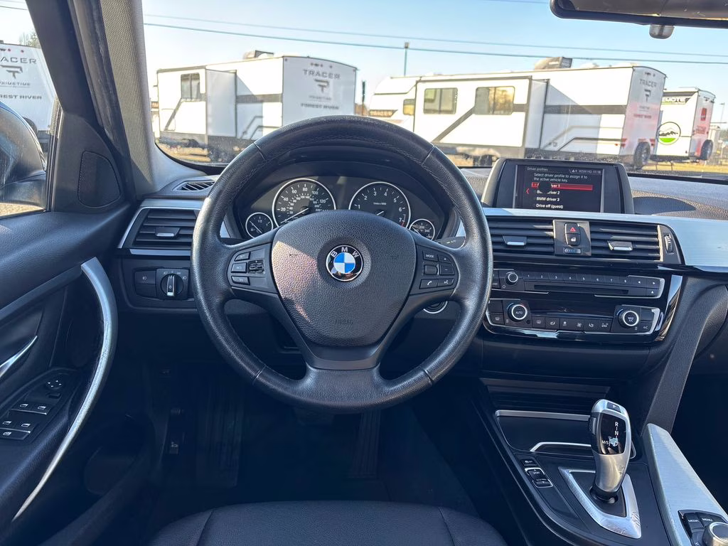 2018 Mineral Gray Metallic BMW 3 Series 320i RWD Sedan