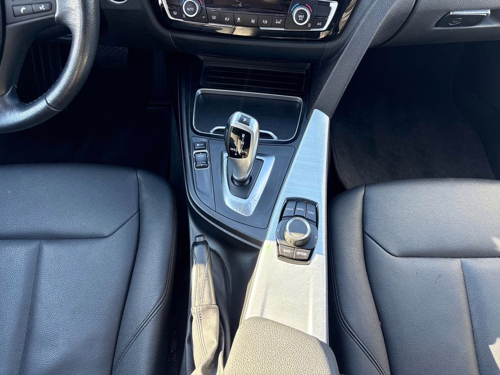 2018 Mineral Gray Metallic BMW 3 Series 320i RWD Sedan