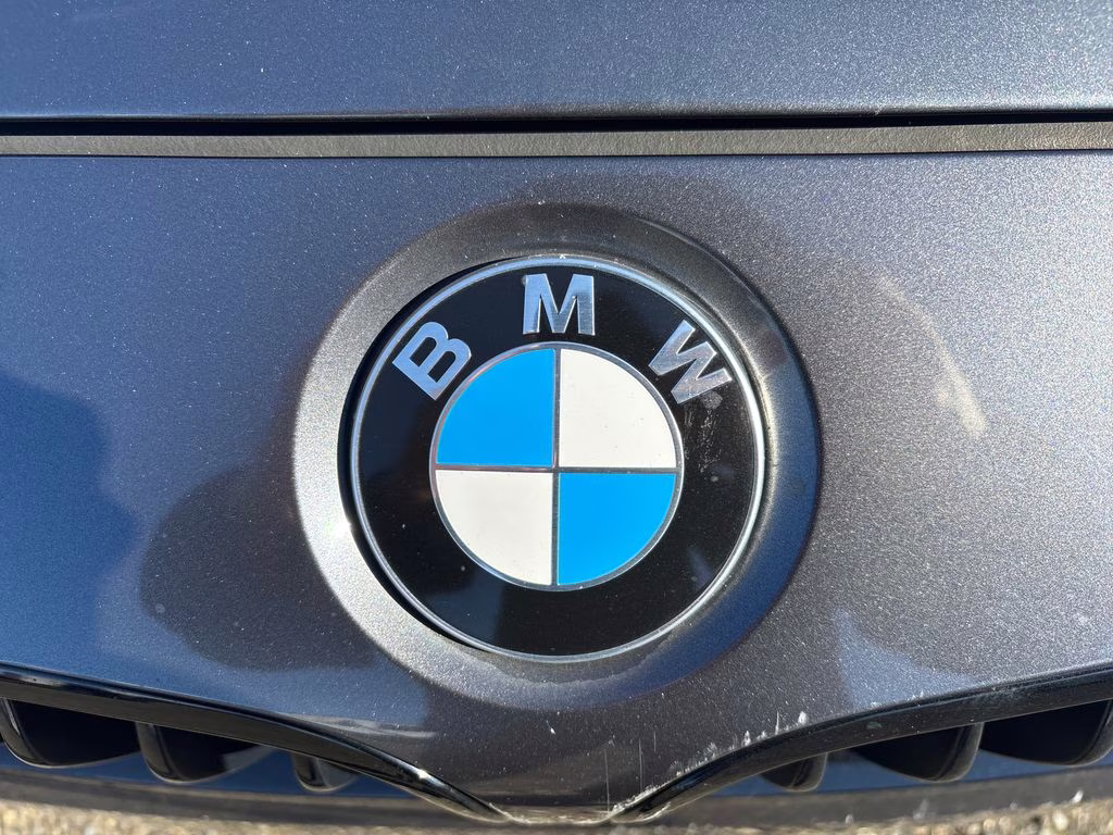 2018 Mineral Gray Metallic BMW 3 Series 320i RWD Sedan