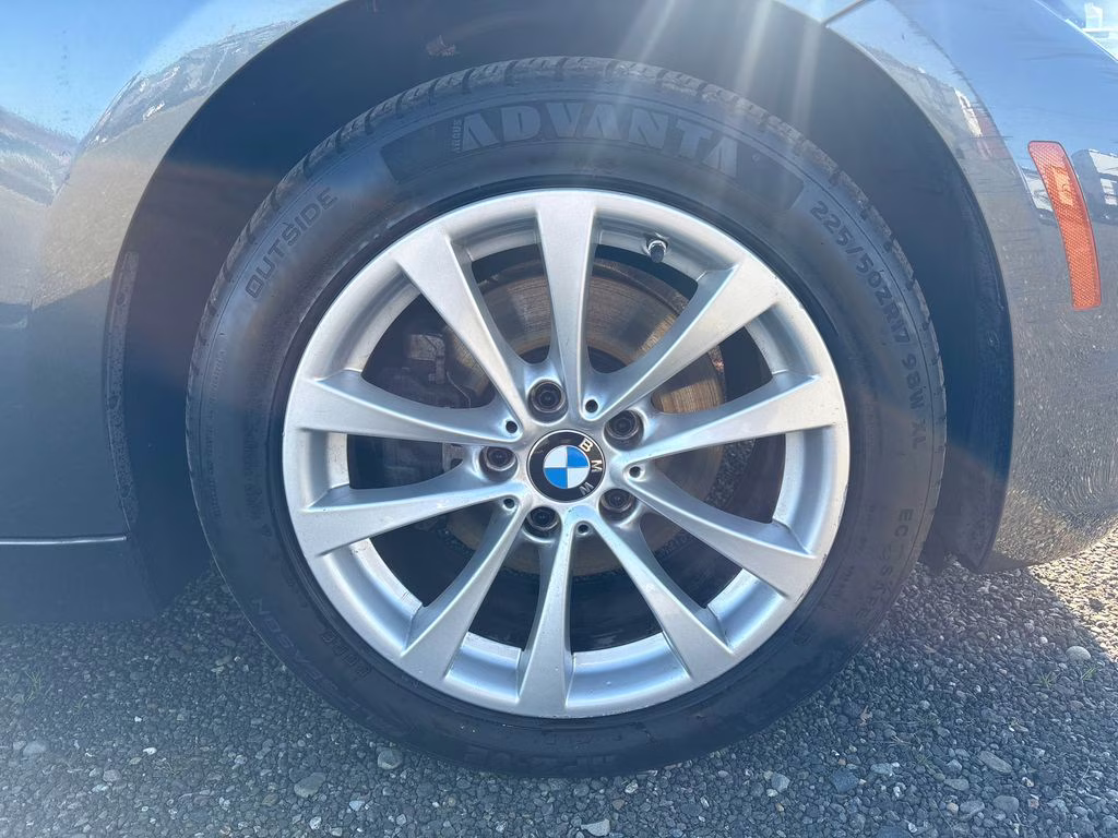 2018 Mineral Gray Metallic BMW 3 Series 320i RWD Sedan