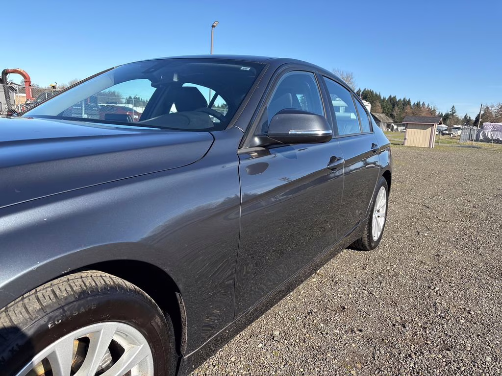 2018 Mineral Gray Metallic BMW 3 Series 320i RWD Sedan