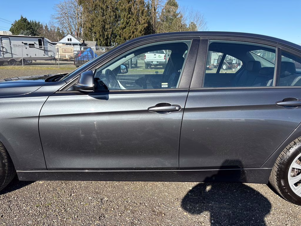 2018 Mineral Gray Metallic BMW 3 Series 320i RWD Sedan