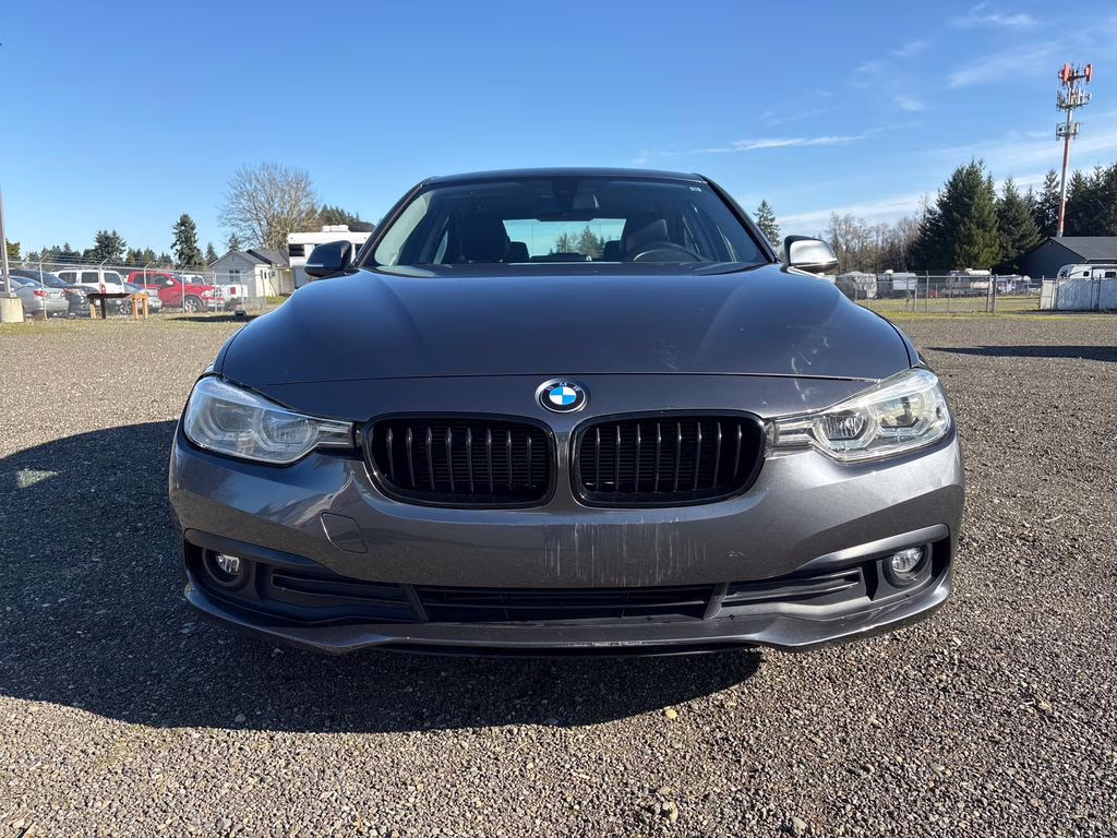 2018 Mineral Gray Metallic BMW 3 Series 320i RWD Sedan