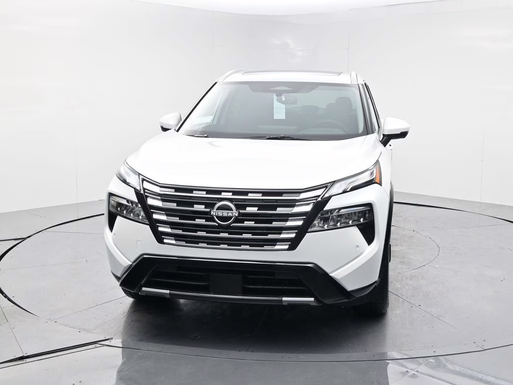 2026 Everest White Pearl Tricoat Nissan Rogue Platinum AWD SUV