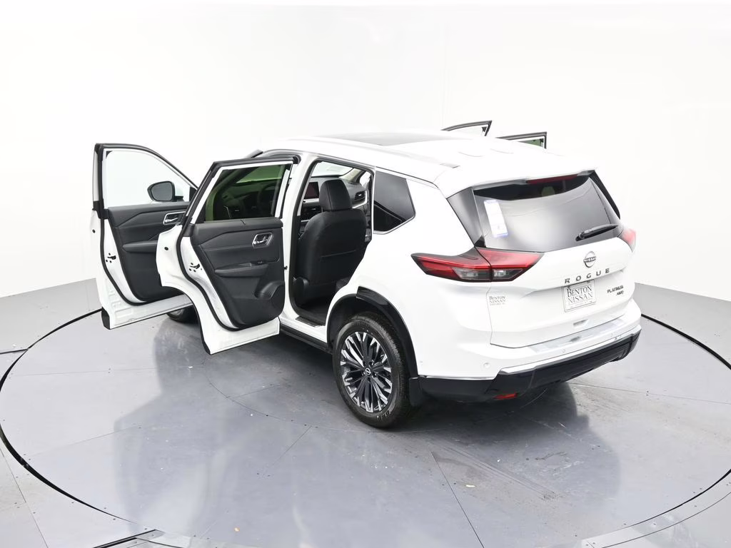 2026 Everest White Pearl Tricoat Nissan Rogue Platinum AWD SUV