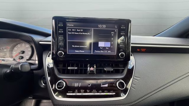 2020 Blizzard Pearl Toyota Corolla SE FWD Sedan