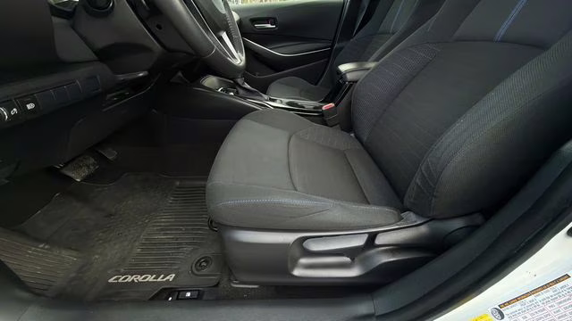 2020 Blizzard Pearl Toyota Corolla SE FWD Sedan