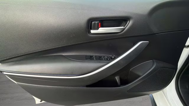 2020 Blizzard Pearl Toyota Corolla SE FWD Sedan