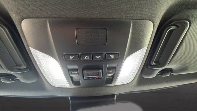 2020 Blizzard Pearl Toyota Corolla SE FWD Sedan