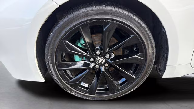 2020 Blizzard Pearl Toyota Corolla SE FWD Sedan