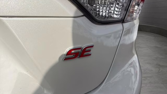 2020 Blizzard Pearl Toyota Corolla SE FWD Sedan